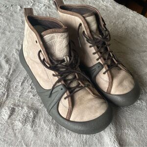 Patagonia rum & cola leather trail hiking boots Cream and Brown size 8.5